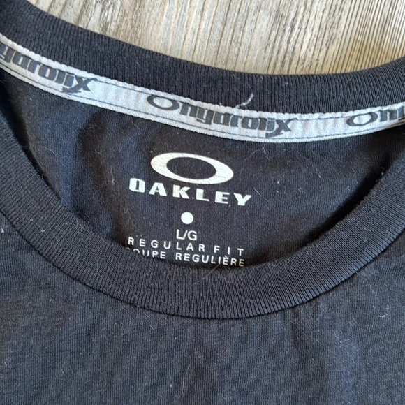 Oakley hydrolix T-shirt - Picture 3 of 3